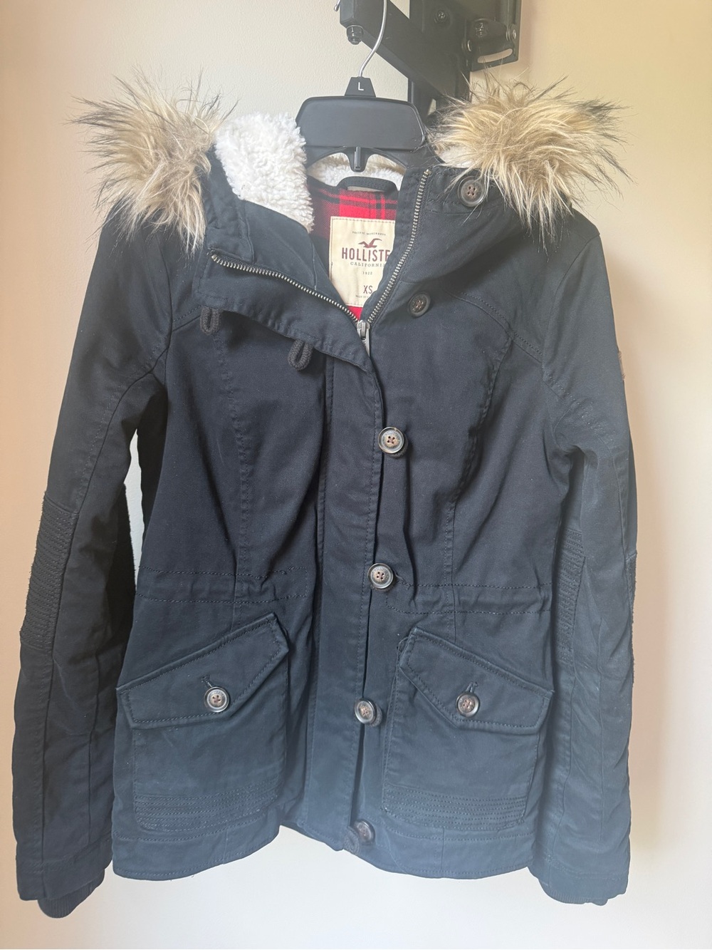 Hollister Women's Black Utility Jacket with Faux-Fur Hood size XS